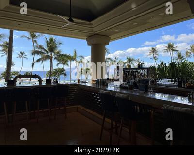 Vereinigte Staaten. 29. Juli 2022. Lobby Lounge, ein Barbereich mit Blick auf Wailea Beach im Four Seasons Resort Maui at Wailea, ein Luxushotel in Kihei, Hawaii, auf der Insel Maui, 29. Juli 2022. Foto mit freundlicher Genehmigung von Sftm. (Foto: Gado/Sipa USA) Guthaben: SIPA USA/Alamy Live News Stockfoto