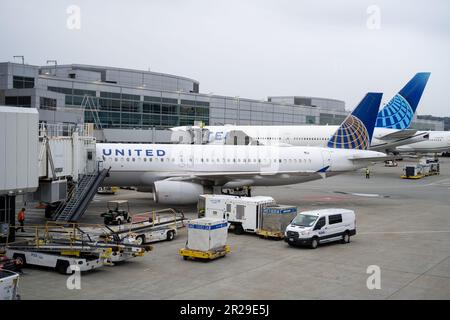 Vereinigte Staaten. 09. März 2023. United Airlines jagt am San Francisco International Airport (SFO), San Francisco, Kalifornien, 9. März 2023. (Foto: Smith Collection/Gado/Sipa USA) Guthaben: SIPA USA/Alamy Live News Stockfoto