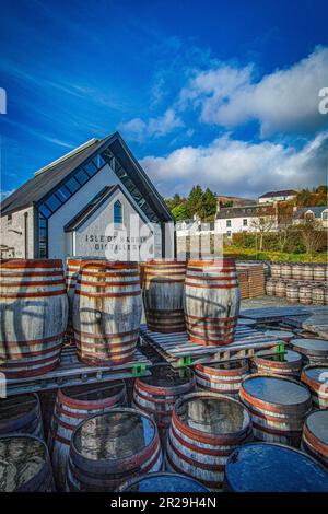 Außenansicht der Isle of Harris Distillery in Tarbert Isle of Harris, Äußere Hebriden, Schottland, Großbritannien Stockfoto