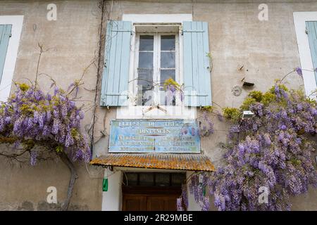 Schleusenhaus an der Schleuse von Treboul, Canal du Midi, Frankreich Stockfoto