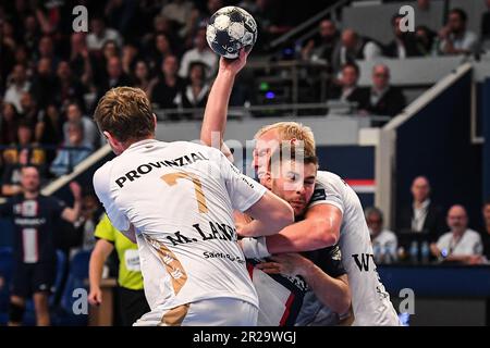 Luc STEINS von PSG und Patrick WIENCEK von Kiel während der EHF Champions League, Viertelfinale, 2.-beiniges Handballspiel zwischen Paris Saint-Germain und THW Kiel am 17. Mai 2023 im Stadion Pierre de Coubertin in Paris, Frankreich - Foto: Matthieu Mirville/DPPI/LiveMedia Stockfoto