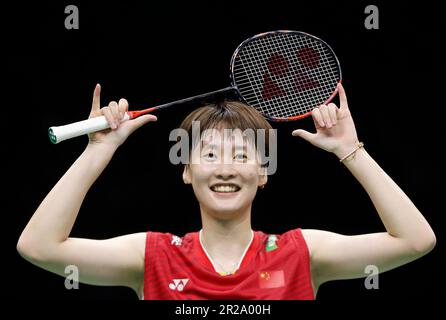 Suzhou, Chinas Provinz Jiangsu. 18. Mai 2023. Chen Yufei aus China feiert nach dem Frauenspiel gegen Line Christophersen aus Dänemark der Gruppe A zwischen China und Dänemark beim BWF Sudirman Cup in Suzhou, Provinz Jiangsu in Ostchina, am 18. Mai 2023. Kredit: Jia Haocheng/Xinhua/Alamy Live News Stockfoto