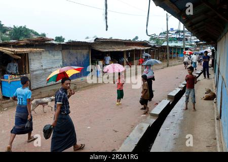 Cox's Bazar, Bangladesch - 14. Mai 2023: Das Rohingya-Flüchtlingslager in Balukhali in Ukhiya von Cox's Bazar in Bangladesch. Stockfoto