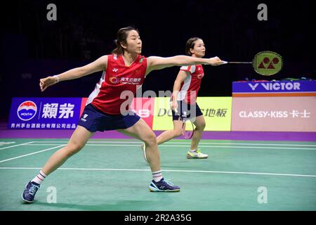SUZHOU, CHINA – 18. MAI 2023 – Chen Qingchen und Jia Yifan aus China treten im TotalEnergies BWF SUDIRMAN CUP Finals 2023 zwischen China und Denmar an Stockfoto
