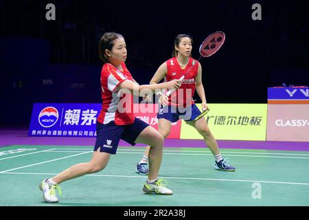 SUZHOU, CHINA – 18. MAI 2023 – Chen Qingchen und Jia Yifan aus China treten im TotalEnergies BWF SUDIRMAN CUP Finals 2023 zwischen China und Denmar an Stockfoto