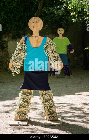 Girona Flower Show 2023 - Temps de Flors - Blumenausstellungen im historischen mittelalterlichen Viertel der katalanischen Stadt in Spanien vom 13-22. Mai 2023 Stockfoto