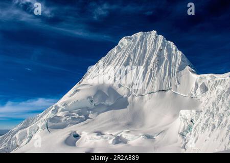 Nevado Alpamayo (Cordillera Blanca - Perù) Stockfoto