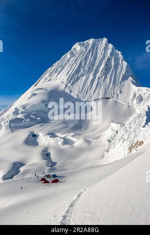 Nevado Alpamayo (Cordillera Blanca - Perù) Stockfoto