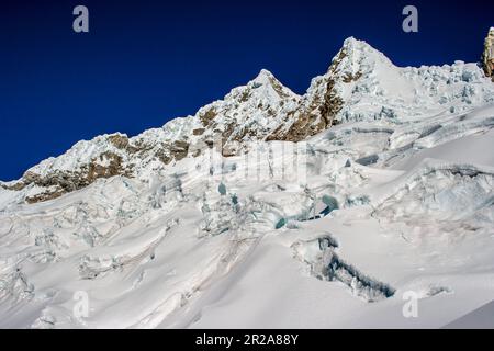 Nordhang Alpamayo (Cordillera Blanca - Perù) Stockfoto