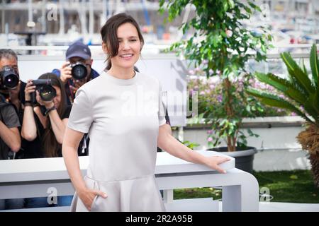 Cannes, Frankreich. 18. Mai 2023. Virginie Ledoyen nimmt am 18. Mai 2023 beim Filmfestival 76. in Cannes, Frankreich, an der Fotokonferenz „Le Retour“ Teil. (Foto: Daniele Cifala/NurPhoto) Kredit: NurPhoto SRL/Alamy Live News Stockfoto