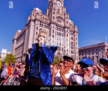 13. Mai 2023, Vereinigtes Königreich: 13. Mai 2023, Liverpool, Merseyside, Vereinigtes Königreich: Liverpool,..Jedward tritt im Eurovision Village in Liverpool vor dem Eurovision Song Contest 2023 auf. Das Eurovision Village am Pier Head â€“, das 9 Tage â€“ geöffnet war, hat 250.000 Besucher empfangen. Zahlen der Liverpool BID Company zeigen, dass das Stadtzentrum weitere 384.036 Besucher â€“ verzeichnete, was einem Anstieg von 13,2 % gegenüber 2022 entspricht. ... (Kreditbild: © Andy von Pip/ZUMA Press Wire) NUR REDAKTIONELLE VERWENDUNG! Nicht für den kommerziellen GEBRAUCH! Stockfoto