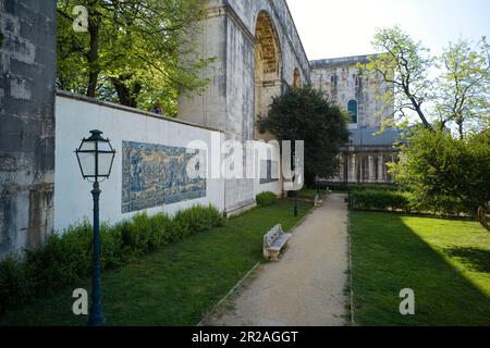 Das Aquädukt in Lissabon am Māe d'Agua-Reservoir in Amoreiras Stockfoto