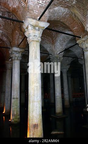 Säulen, Basilika Zisterne oder Cisterna Basilika, Yerebatan Sarnıcı, Yerebatan Saray, Istanbul, Republik Türkei Stockfoto