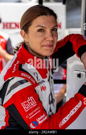Indianapolis, USA. 17. Mai 2023. DIE INDYCAR-Fahrerin KATHERINE LEGGE (44) aus Guildford, England, bereitet sich auf das Training für die Indianapols 500 auf dem Indianapolis Motor Speedway in Indianapolis, USA, vor. (Kreditbild: © Walter G. Arce Sr./ZUMA Press Wire) NUR REDAKTIONELLE VERWENDUNG! Nicht für den kommerziellen GEBRAUCH! Stockfoto