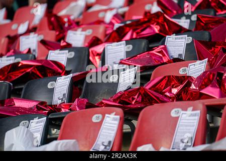 Leverkusen, Deutschland. 18. Mai 2023. LEVERKUSEN, DEUTSCHLAND - MAI 18: Hinweis zu den Stühlen für die Fans während des Halbfinale Second Leg - UEFA Europa League-Spiels zwischen Bayer 04 Leverkusen und AS Roma in der BayArena am 18. Mai 2023 in Leverkusen, Deutschland (Foto von Joris Verwijst/Orange Pictures) Guthaben: Orange Pics BV/Alamy Live News Stockfoto