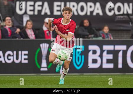 Alkmaar, Niederlande. 18. Mai 2023. ALKMAAR, NIEDERLANDE - MAI 18: Sven Mijnans von AZ Alkmaar während des Halbfinalspiels der UEFA Europa Conference League Second Leg zwischen AZ und West Ham United im AFAS-Stadion am 18. Mai 2023 in Alkmaar, Niederlande (Foto von Patrick Goosen/Orange Pictures). Kredit: Orange Pics BV/Alamy Live News Stockfoto