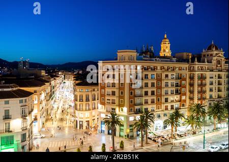 Malaga, Spanien, Stadtbild, Lichter, Straßenszenen, Place de la Marina, Marcos de Larios; Nachtszenarien, Luftaufnahme bei Nacht, spanisches Klima Stockfoto