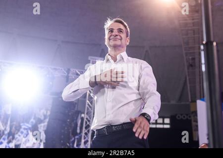 Thessaloniki, Griechenland. 18. Mai 2023. Der griechische Premierminister und Führer der Neuen Demokratie Kyriakos Mitsotakis während eines Wahlkampfes in der griechischen Stadt Thessaloniki. In Griechenland finden am 21. Mai Parlamentswahlen statt. (Kreditbild: © Giannis Papanikos/ZUMA Press Wire) NUR REDAKTIONELLE VERWENDUNG! Nicht für den kommerziellen GEBRAUCH! Stockfoto