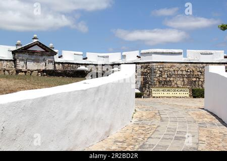 Acapulco, Guerrero, Mexiko - April 28 2023: Fort San Diego ist eine Seezunge, die vor Piraten und der Unabhängigkeit geschützt ist Stockfoto