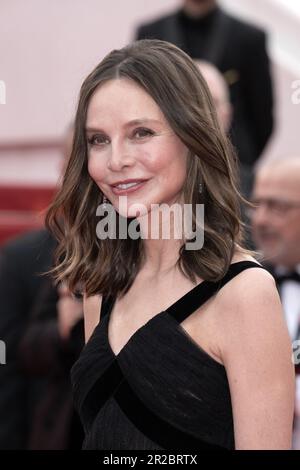 Cannes, Frankreich. 19. Mai 2023. Calista Flockhart besucht den roten Teppich Indiana Jones und The Dial of Destiny auf dem 76. Jährlichen Filmfestival in Cannes im Palais des Festivals am 18. Mai 2023 in Cannes, Frankreich. Foto: David Niviere/ABACAPRESS.COM Kredit: Abaca Press/Alamy Live News Stockfoto