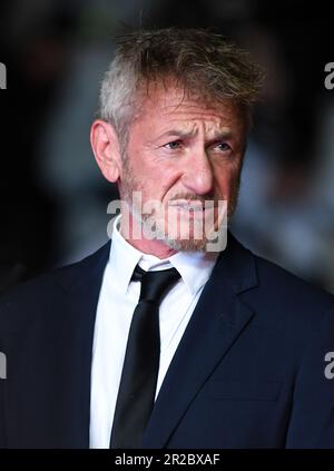 Cannes, Frankreich. 18. Mai 2023. Der amerikanische Schauspieler Sean Penn nimmt am Donnerstag, den 18. Mai 2023, am 76. Filmfestival in Cannes im Palais des Festivals in Cannes, Frankreich, an der Premiere der Black Flies Teil. Foto: Rune Hellestad/ Kredit: UPI/Alamy Live News Stockfoto