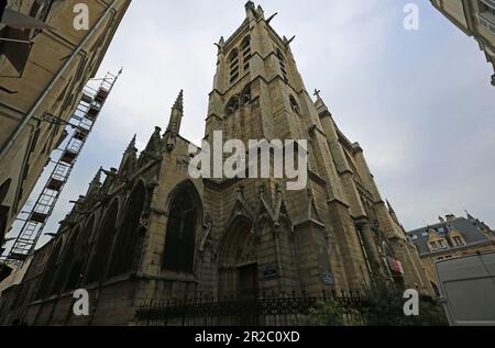 Eckblick in der Kirche Saint-Severin - Paris Stockfoto