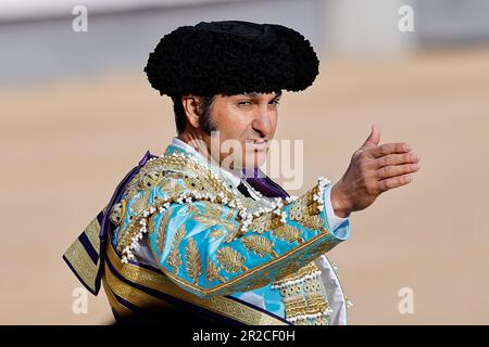 Madrid, Spanien. 18. Mai 2023. Der spanische Stierkämpfer Jose Antonio Morante de la Puebla wurde während des achten Stierkampfs der San Isidro Messe in der Stierkampfarena Las Ventas in Madrid gesehen. Die jährliche Messe San Isidro feiert Madrids schutzpatron. Es ist auch der Beginn der Stierkampfsaison in Madrid. (Foto: Ruben Albarran/SOPA Images/Sipa USA) Guthaben: SIPA USA/Alamy Live News Stockfoto