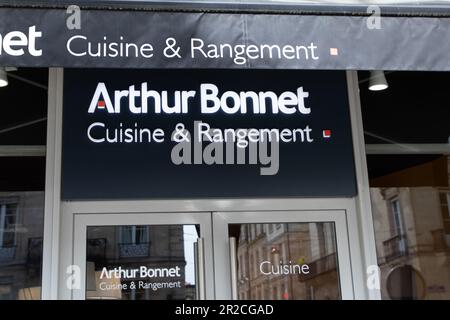 Bordeaux , Aquitaine France - 05 09 2023 : Arthur Bonnet Logo Marke und Signaturtext von Shop for Home and Kitchen seller Store Stockfoto