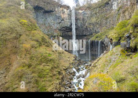 Blick auf den Chuzenji-See und die Kegon Falls in japan, Präfektur Tochigi, in der Nähe von Nikko shi Stockfoto