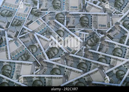 16. Mai 2023, Pune, Indien, indische Währung 500 Rupien-Banknoten, geschäftlicher Hintergrund indisches Wirtschaftsfinanzkonzept. Stockfoto