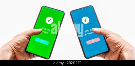Die Hand einer Person hält ein Smartphone auf dem Bildschirm und sendet und empfängt Geldnachrichten. Konzept der Finanztransaktionen mit mobilen Geräten. Schließung, Bezahlung Stockfoto