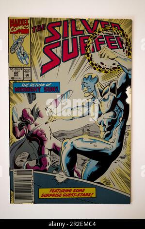 Calgary, Alberta - 17. Mai 2023: Titelseiten von Marvel Silver Surfer-Comics. Stockfoto