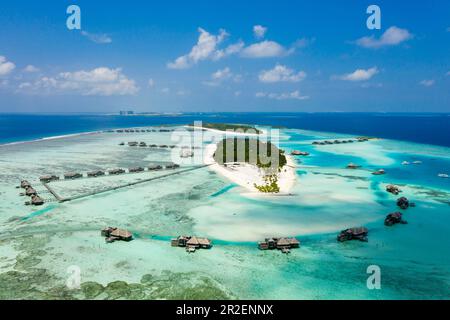 Luftaufnahme auf die Ferieninsel Lankanfushi, das Nordmännliche Atoll, den Indischen Ozean und die Malediven Stockfoto
