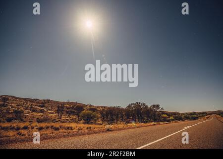 Vollmond über der Pilbara in Westaustralien, Australien, Ozeanien; Stockfoto