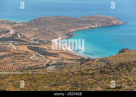 Blick von der Passstraße auf den Xerokambos (Mazida Ammos) Strand, Kreta, Griechenland Stockfoto