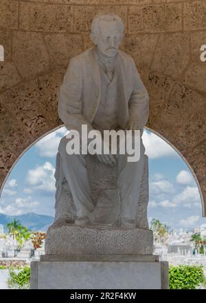 Statue von Jose Marti auf dem Santa Ifgenia Friedhof, Santiago de Cuba, Kuba Stockfoto