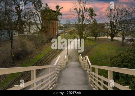 Gebäude und Infrastruktur des alten Bahnhofs in Aleksandrów Kujawski, Polen. Stockfoto