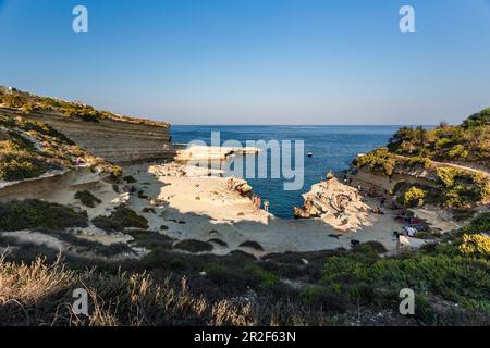 Nachmittag in St. Peters Pool in Marsaxlokk, Malta Stockfoto