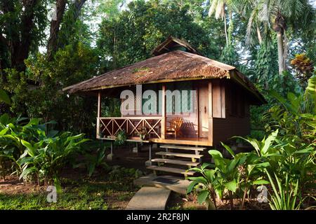 Bungalow des Walindi Plantation Resort, Kimbe Bay, New Britain, Papua-Neuguinea Stockfoto