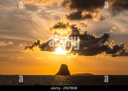Sonnenuntergang im Golf von Thailand auf der Fähre nach Koh Phangan. Thailand Stockfoto