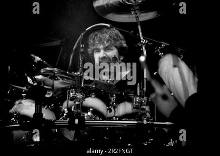 Mailand Italien 1999-11-19 : Mike Portnoy Drummer of Dream Theater Live-Konzert im Forum Assago Stockfoto