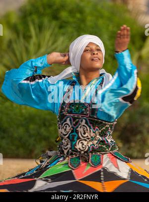 Wirbelnde Derwisch-Performance in der Zitadelle, Kairo, Ägypten Stockfoto