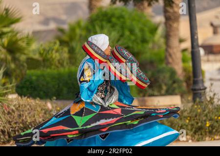 Wirbelnde Derwisch-Performance in der Zitadelle, Kairo, Ägypten Stockfoto