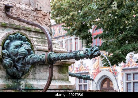 Gargoyles aus dem Lindaviabrunnen vor dem alten Rathaus auf der Insel Lindau, Bayern, Deutschland, Europa Stockfoto