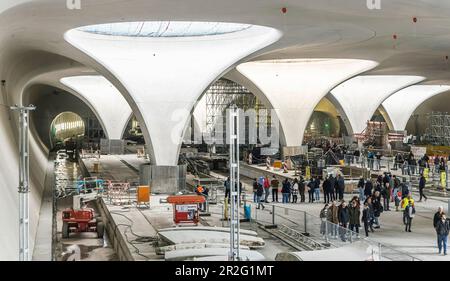 Betonkreissäule in der unterirdischen Bahnhofshalle, Tage der offenen Baustelle am neuen Hauptbahnhof, das Milliarden-Euro-Projekt Stuttgart 21 Stockfoto