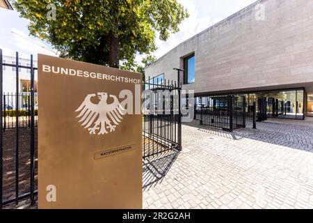 Bundesgerichtshof BGH, Außenansicht mit Bundesadler, Karlsruhe, Baden-Württemberg, Deutschland Stockfoto