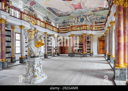 Bibliothek der Ottobeuren Abtei, Statue der Pallas Athena, Göttin der Weisheit, Benediktinerkloster, Allgaeu, Bayern, Deutschland Stockfoto