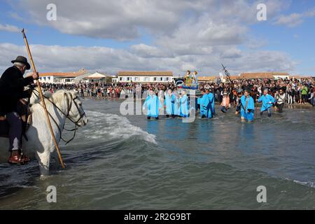 Pilgerfahrt zu Ehren der Heiligen Maria im Oktober, Saintes Maries-de-la-Mer, Camargue, Provence-Alpes-Cote d'Azur, Frankreich Stockfoto