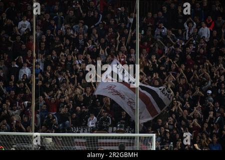 Reggio Calabria, Italien. 19. Mai 2023. Oreste Granillo Stadium, Reggio Calabria, Italien, 19. Mai 2023, Fans von Reggina während Reggina 1914 gegen Ascoli Calcio - italienischer Fußball Serie B Match Credit: Live Media Publishing Group/Alamy Live News Stockfoto