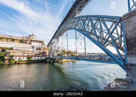 Ponte Luís i Truss Brücke und Mosteiro da Serra do Pilar Kloster in Porto, Portugal Stockfoto